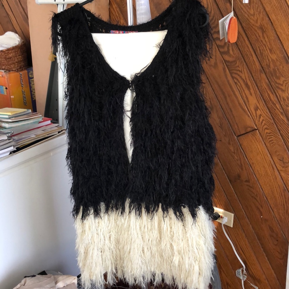 Shaggy V-Trendology Vest